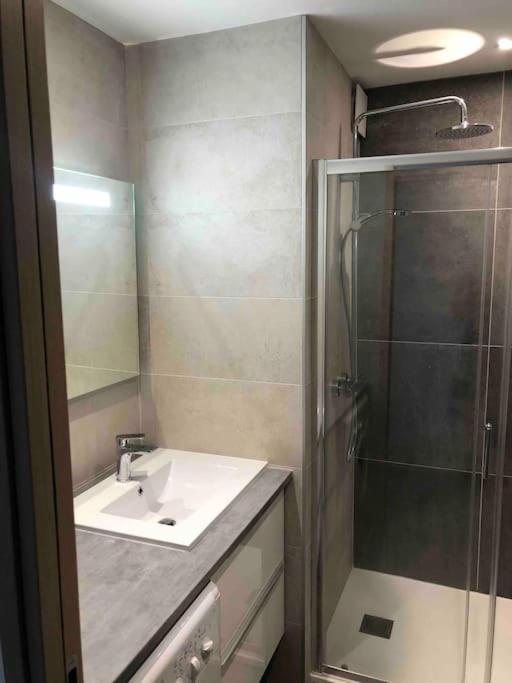 3 Pieces, 6 Personnes Apartment Chamrousse Bagian luar foto